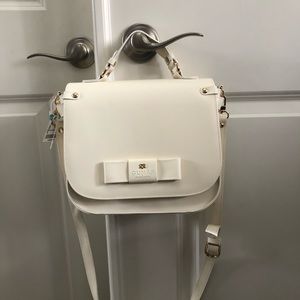 Gunas white crossbody purse